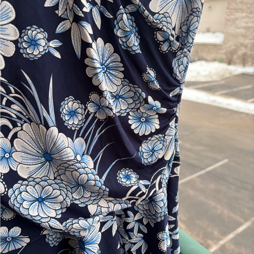 🆕Signature by Robbie Bee Blue Floral Faux Wrap Dress Petite Small PS Ruffle Midi - Picture 9 of 16